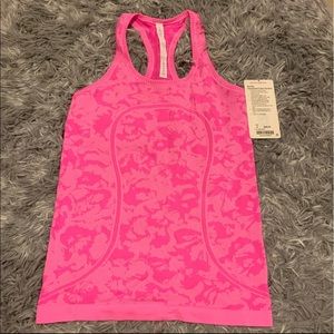 NWT Swiftly Racerback Fleur Sombre tank top in size 6 in Pink